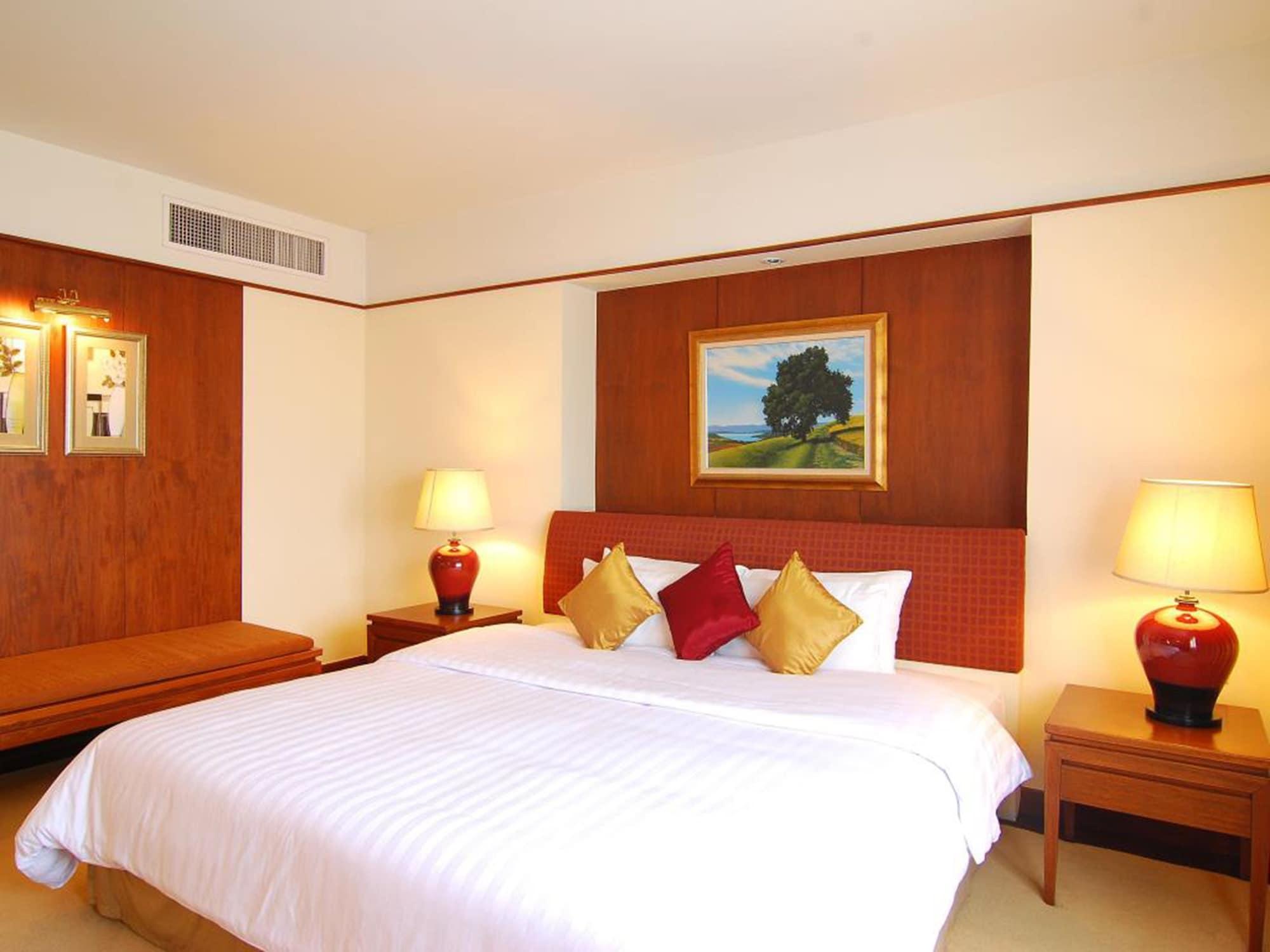 Pantip Suites Bangkok Dış mekan fotoğraf